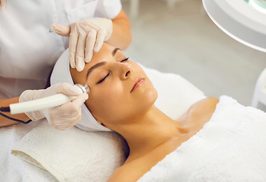 acne-activo-y-cicatrices-faciales-servicio